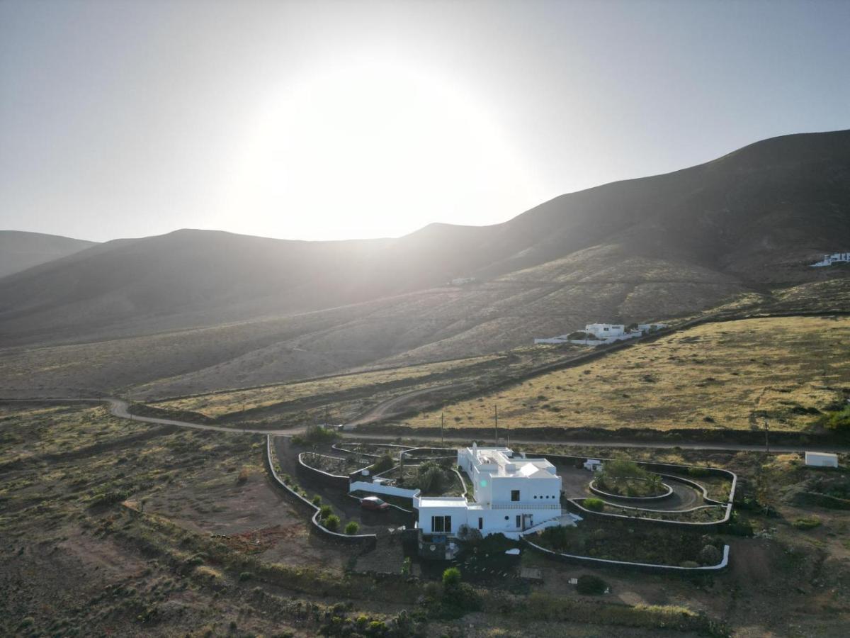 El Refugio Apartment Famara Luaran gambar