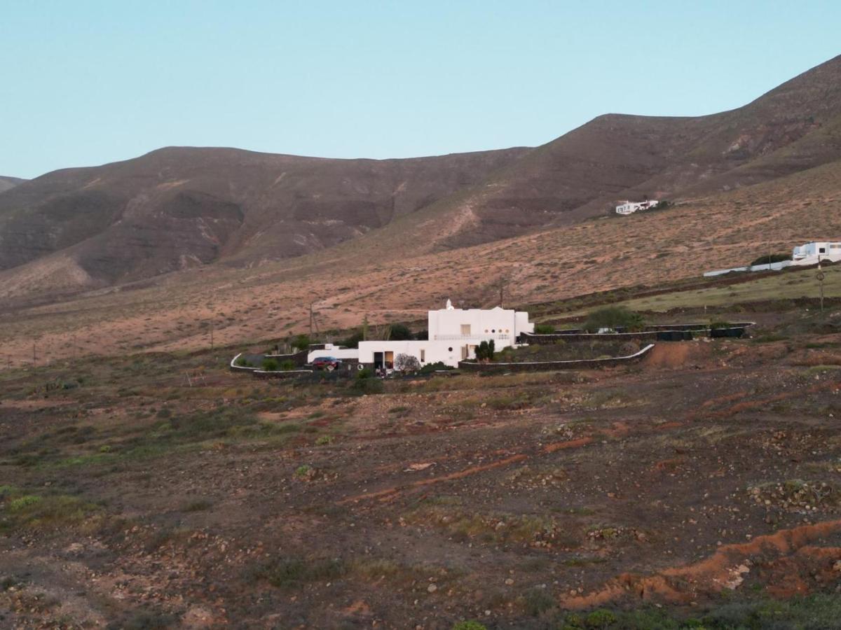 El Refugio Apartment Famara Luaran gambar